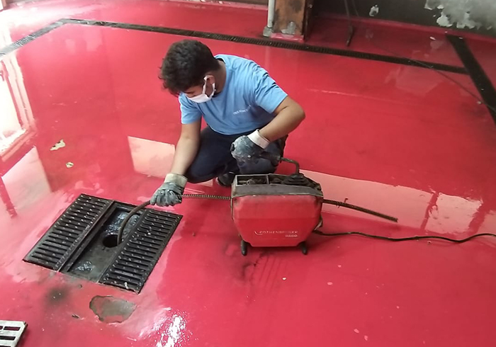 Yer süzgecinde robot tıkanıklık açma makinesi